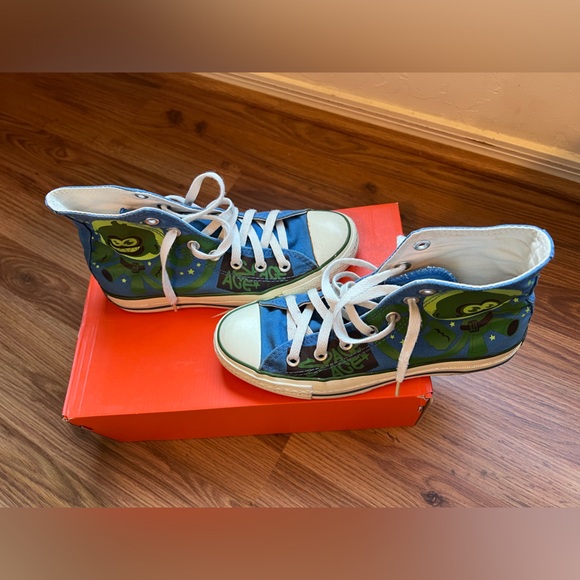 Rare All Stars Converse like new 5.5M, 7.5W - Picture 4 of 10